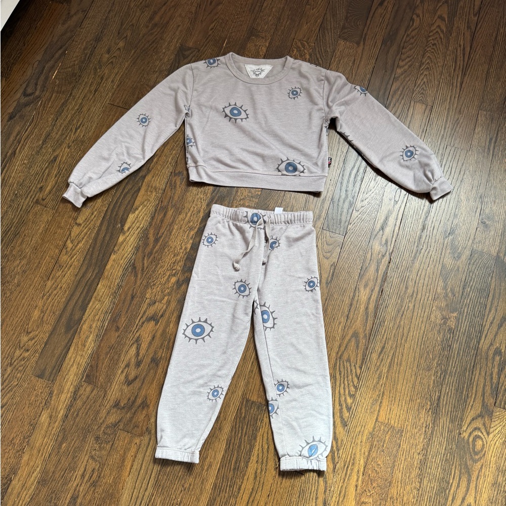 T2Love Gray Eye Print Sweatshirt and Joggers Set